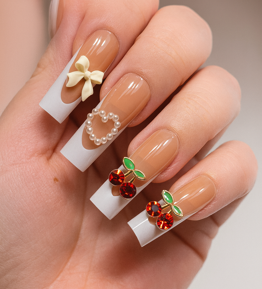 Lady Cherry Tenderness 🍒💖

Press on nails