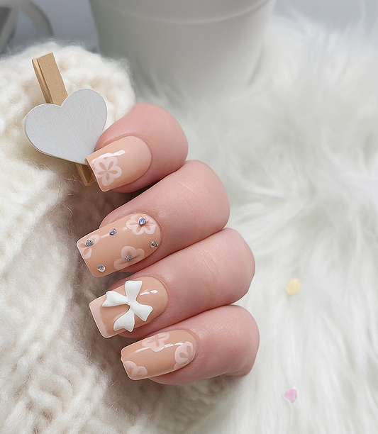 Amelia🌸 Press on nails