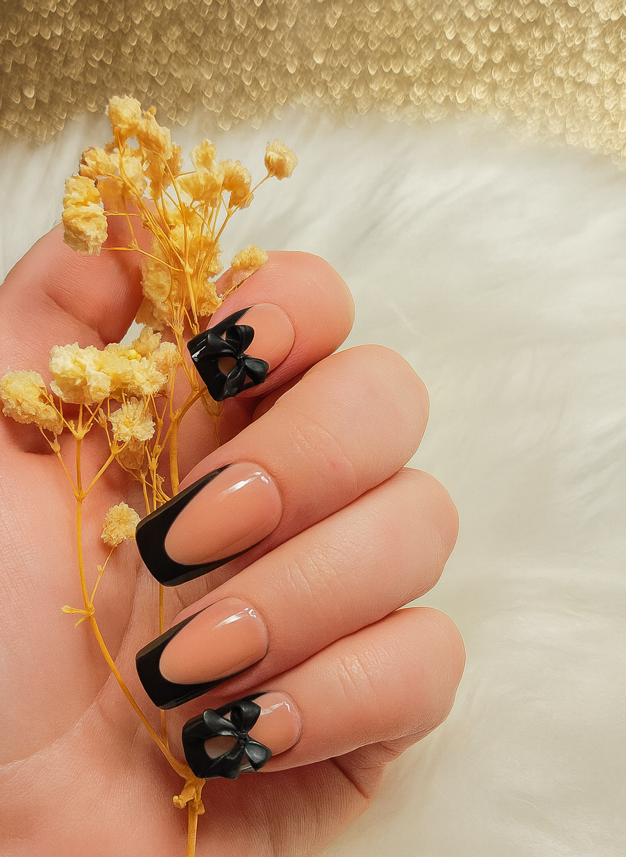 Lady Noir 🌑Press on nails